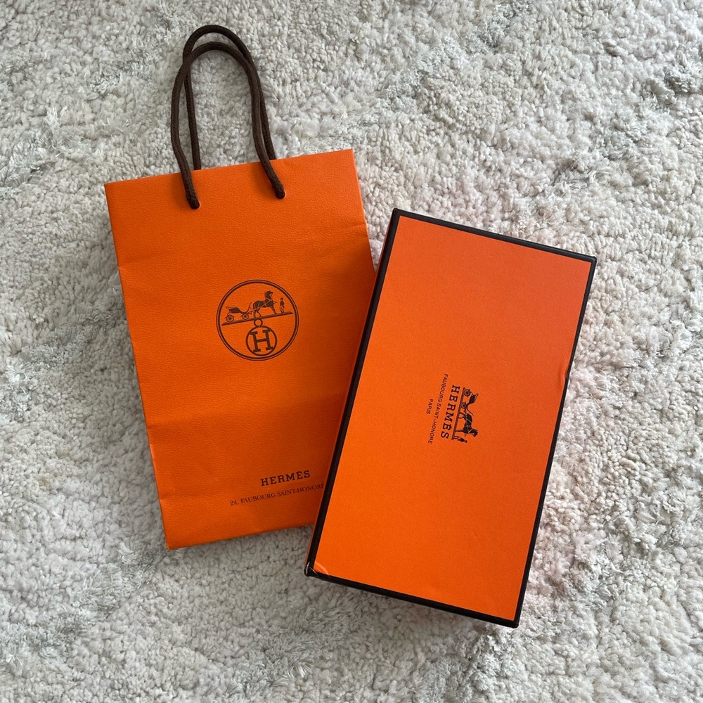 Authentic Hermès Box & Gift Bag